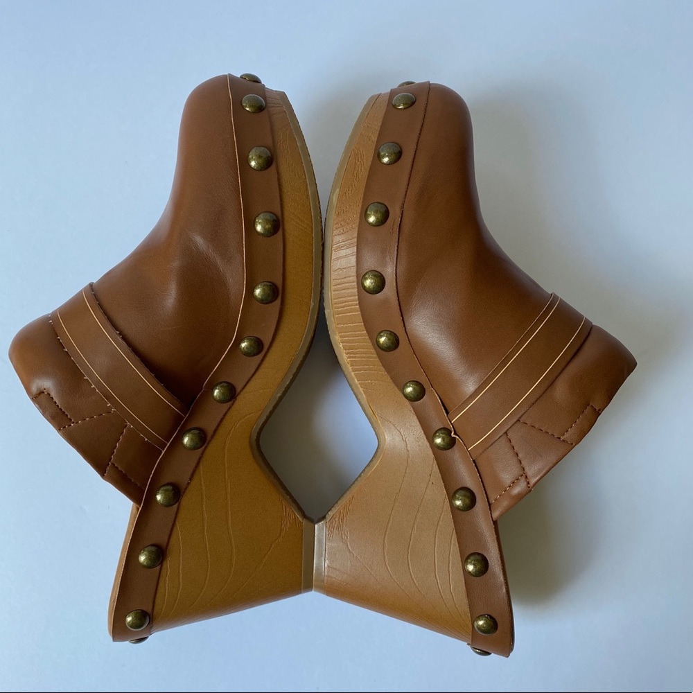 G By Guess Slip On Studded Clogs - Picture 6 of 9